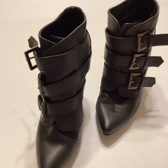 Michael Antonio Black Triple Buckle Ankle Boots Size 7.5 - Picture 3 of 9